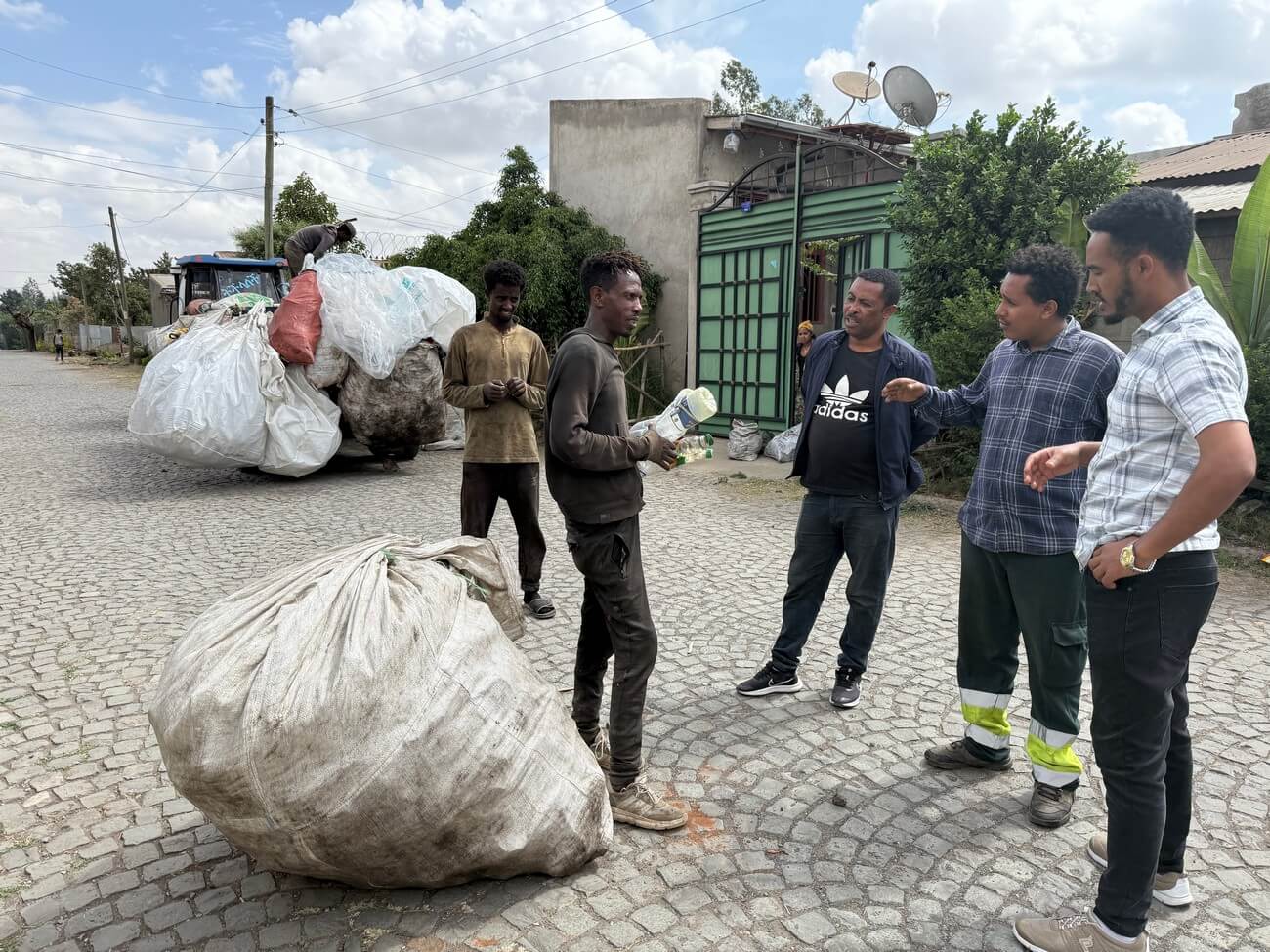 Addressing Africa’s Waste Management Crisis: How Digital Solutions Can Drive Efficient Recycling